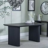 Medium Dining Tables