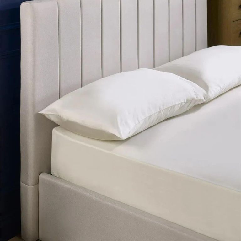 Clearance - Aylen Ottoman Storage Bed - 5ft King Size - Oatmeal Linen Fabric - FSS16960