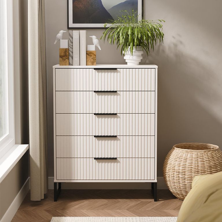 Fluted Chest - 5 Drawer - Wide - Kashmir Matt