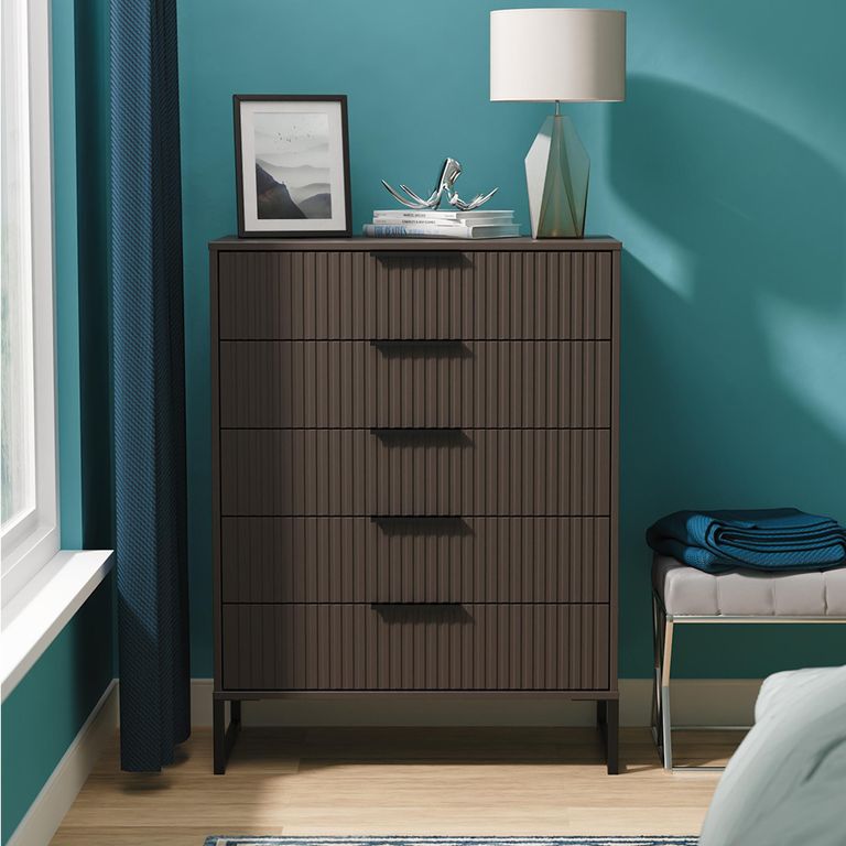 Fluted Chest - 5 Drawer - Wide - Graphite