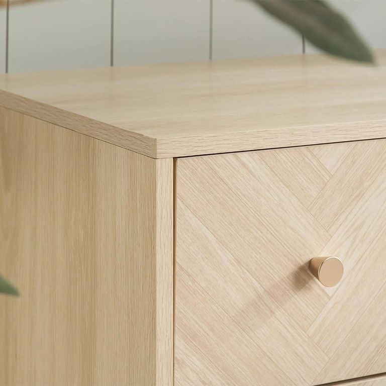 Clearance - Herringford Wide Chest - 6 Drawer - Oak - FSS17365