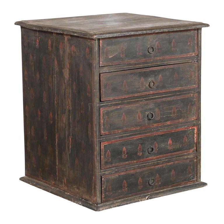 Distressed Chest - 5 Drawer - Rustic Brown - Wooden