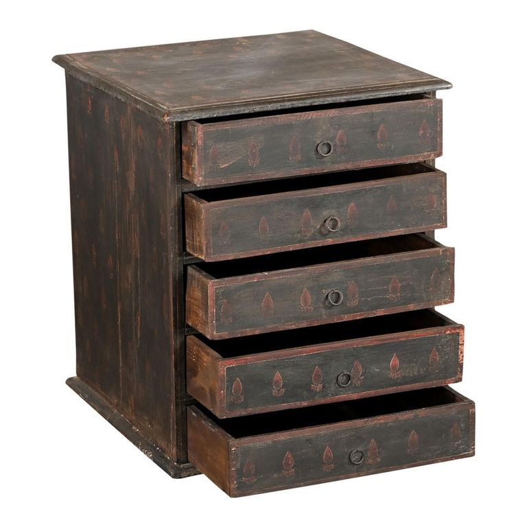 Distressed Chest - 5 Drawer - Rustic Brown - Wooden