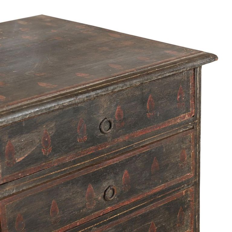 Distressed Chest - 5 Drawer - Rustic Brown - Wooden