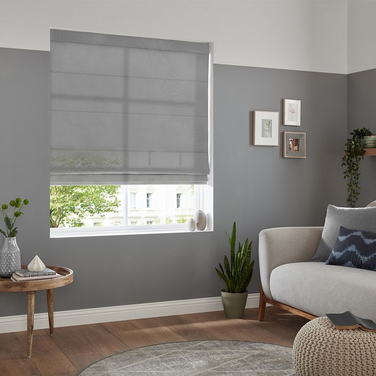 Zaha Roman Blind - Smoke