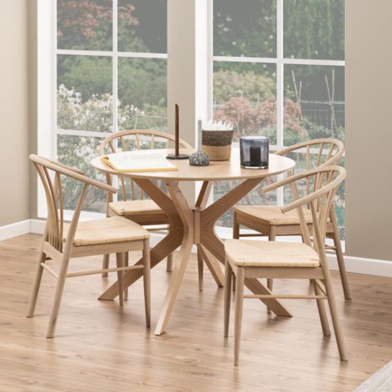 Cassandra Dining Chair - Set of 2 - Oak - Spindle Curved Back