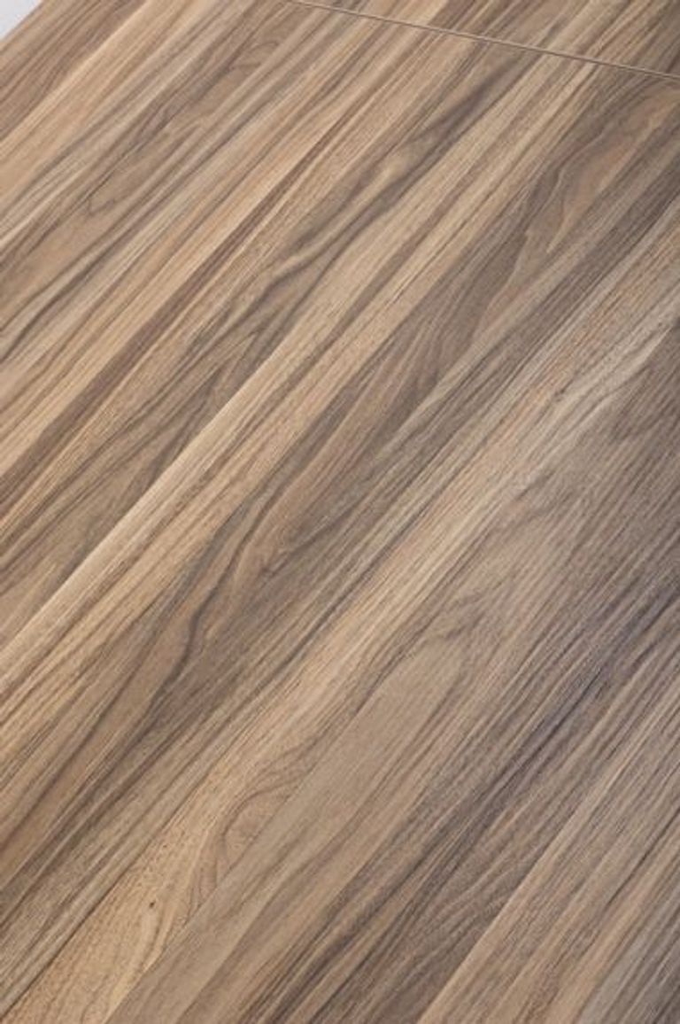 Manhattan Extending Dining Table - Walnut - 6-8 Seater - 180cm-220cm - Black Spider Legs Base