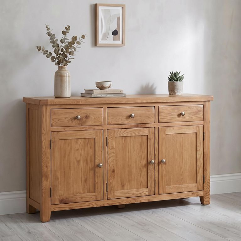 Melbourne Country Oak Sideboard - 3 Door - 3 Drawer - 139cm - Medium - Rustic