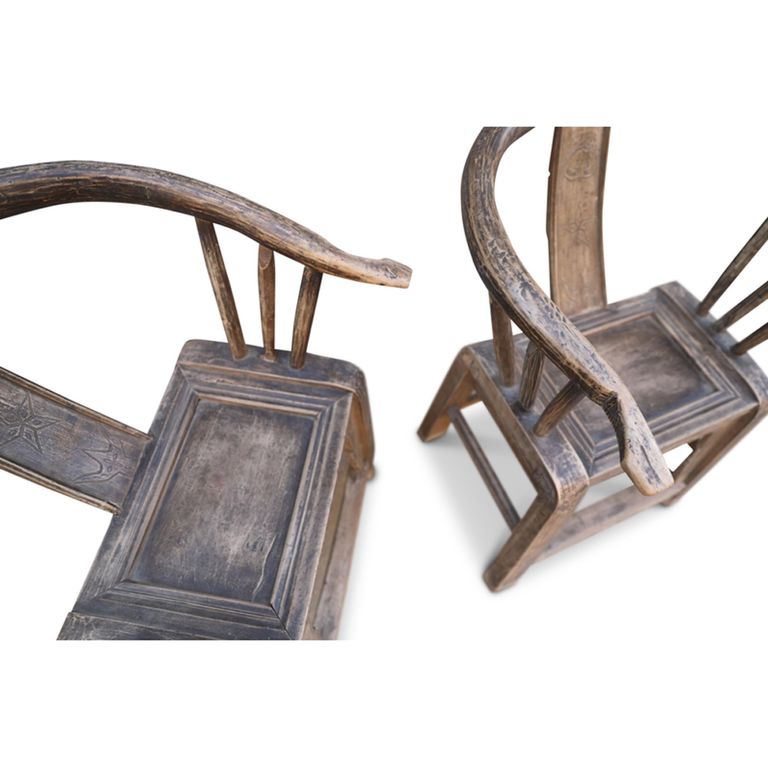 Unique One of a Kind - Outdoor Horseshoe Armchair - Handcrafted - Curved Back - Rustic Brown - Lacquered Pine Wood