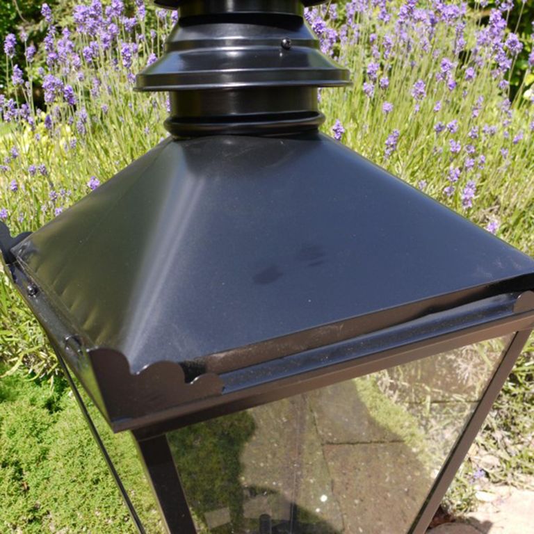 Outdoor Lamp - Black - Metal
