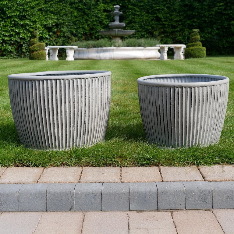 Garden Tub - Set of 2 - Grey Metal - Small - Ribbed