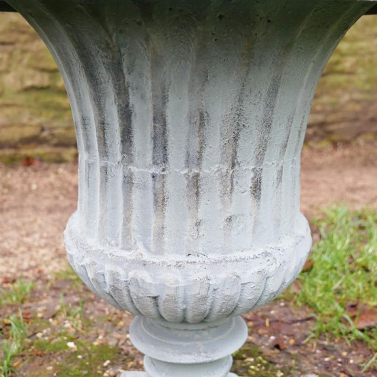 Garden Urn - Off Cream - Metal