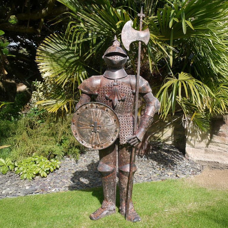 Rusty Suit of Armour - Medium - Metal