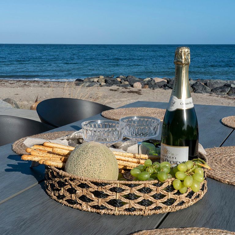 Nerja Tray - Round - Seagrass - Natural & Black