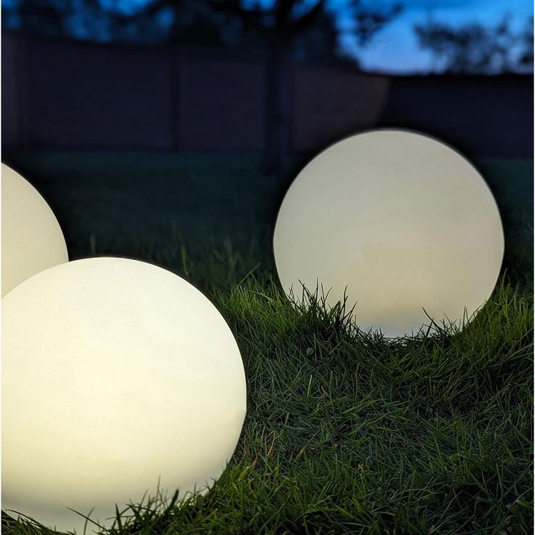 Lifton LED Lamp - Round - White