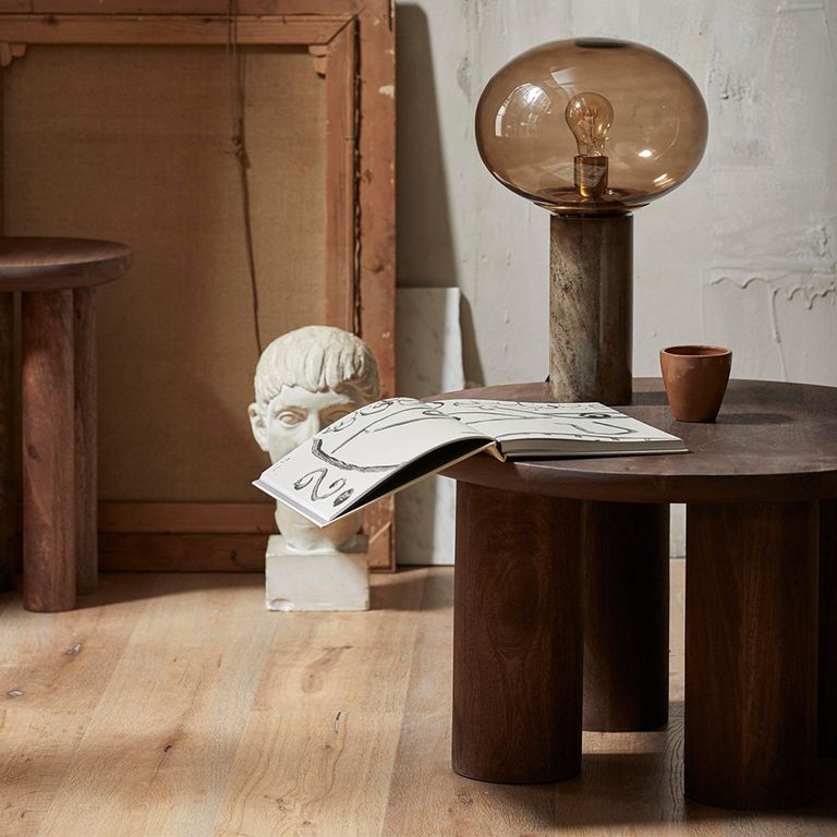 Helin Coffee Table - Round - Dark Brown