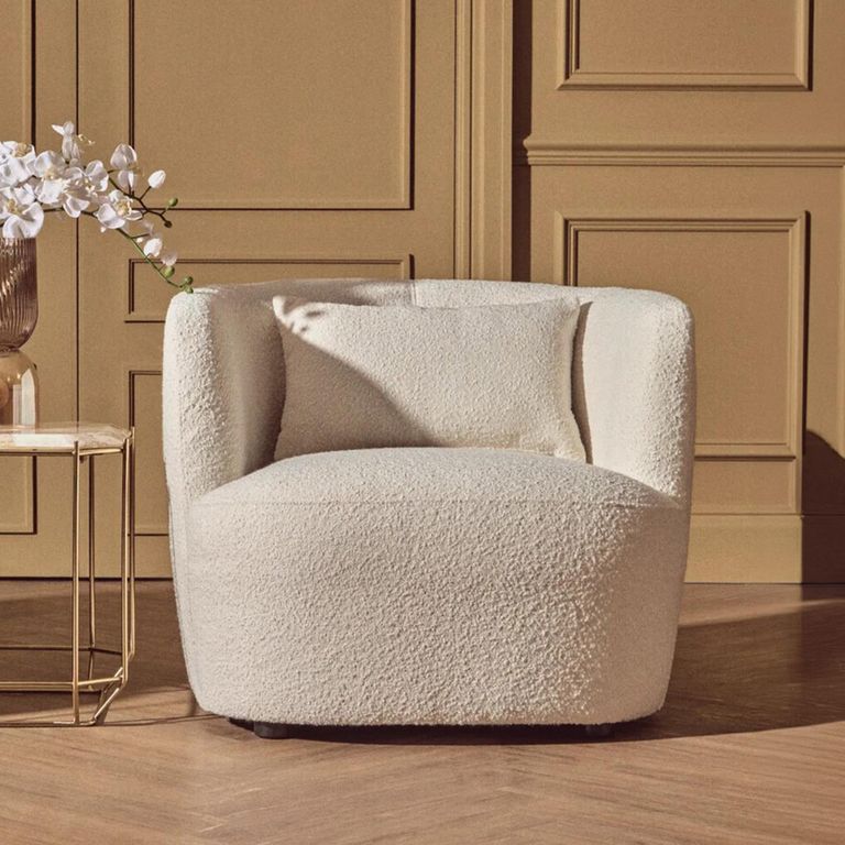 Bruge Chair - Curved - Cream Fabric