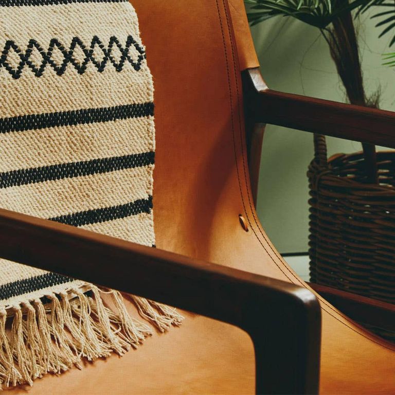 Inca Chair - Brown Leather with Teak Wood - Sling