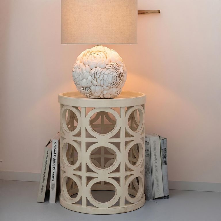 Carving Side Table - Round - Wide - Fir Wood