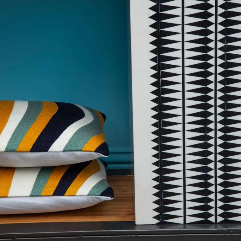 Issey Side Table - Square - White and Black Wood