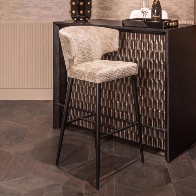 Richmond Interiors Bar Furnitures