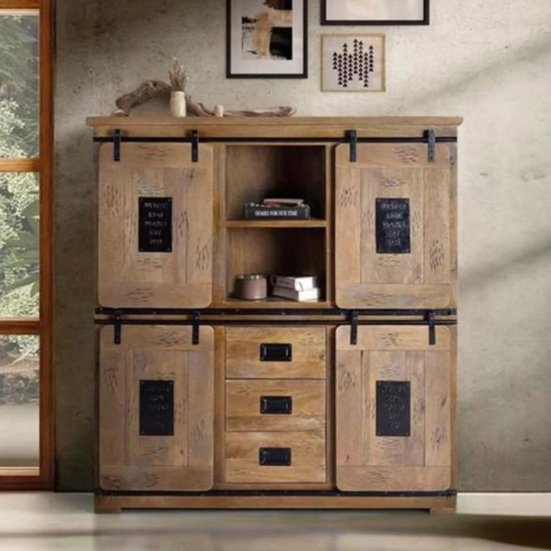 Giner Y Colomer Muebles Iron Works