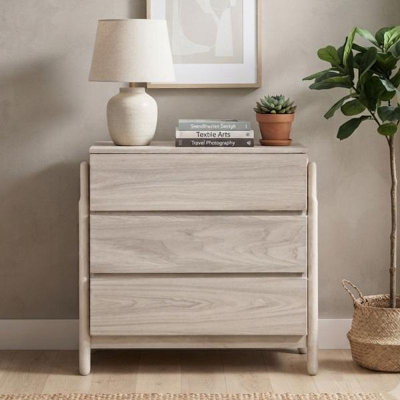 Twenty 10 Design Whisper