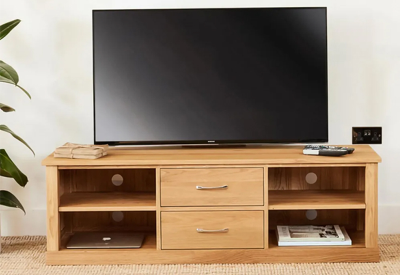 Baumhaus Mobel Oak furniture collection