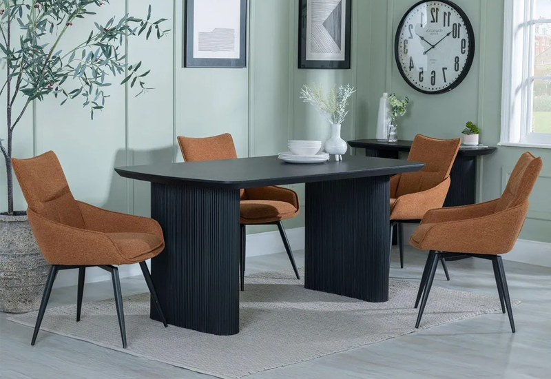 Humz Bern Black furniture collection