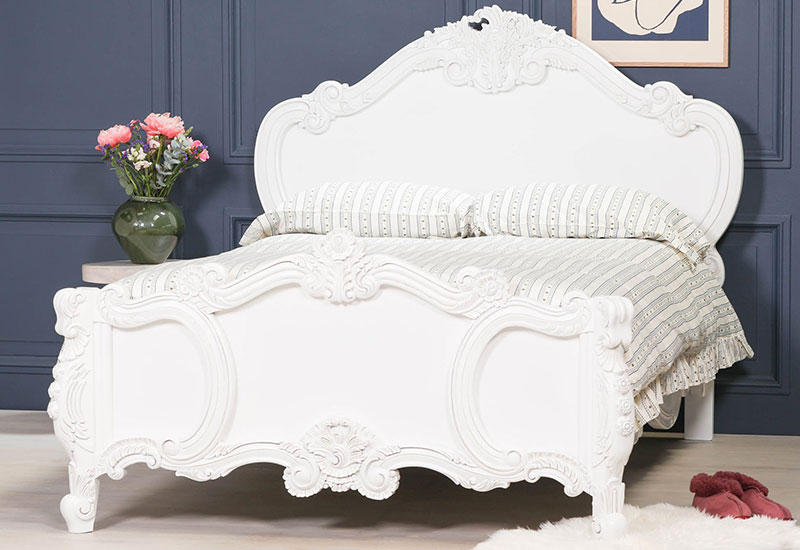 Maison Beds furniture collection