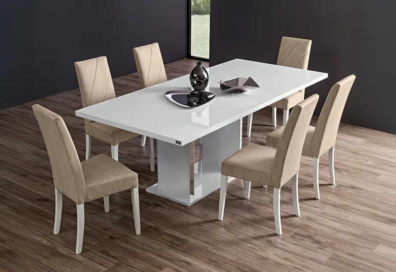 Status Lisa Day White furniture collection