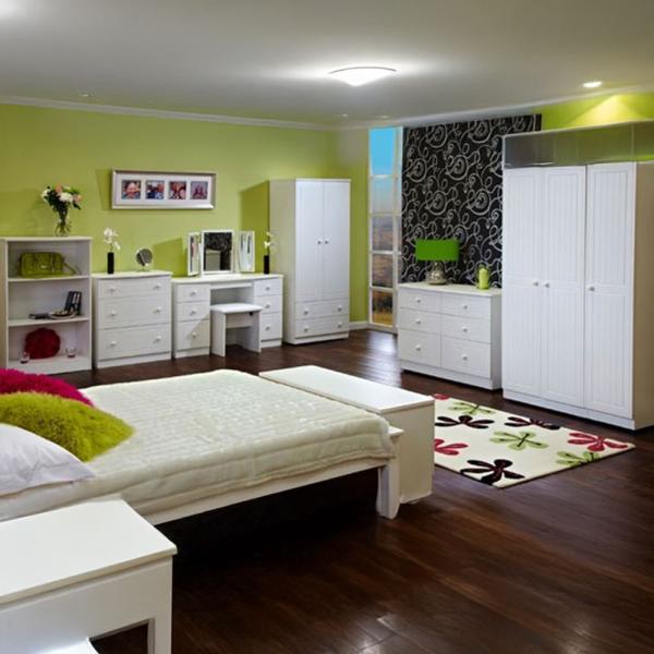 Welcome Warwick White furniture collection