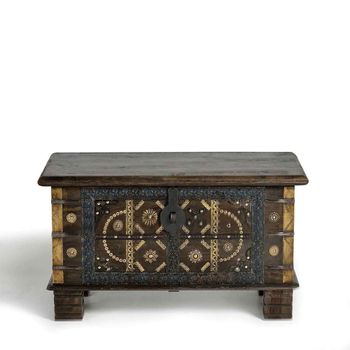 Aurach Dark Brown Mango Wood Storage Trunk