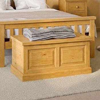 Churchill Waxed Pine 1 Door Blanket Box