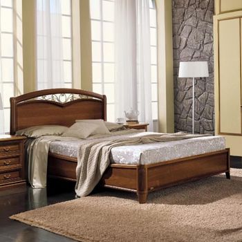 Nostalgia Italian Walnut Curvo Fregio 6ft Queen Size Bed