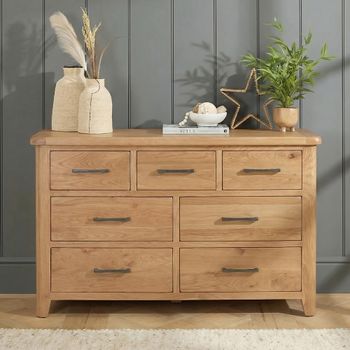 Hampshire Oak 3+4 Drawer Chest