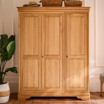 Bordeaux Natural Oak 3 Door 3 Drawer Wardrobe