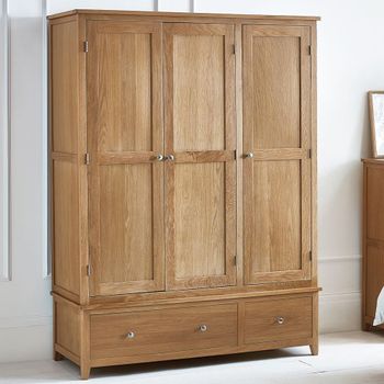 Mallory Oak 3 Door 2 Drawer Wardrobe