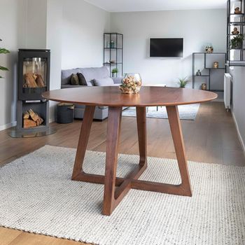 Hellerup 4 Seater 137cm Round Pedestal Walnut Dining Table