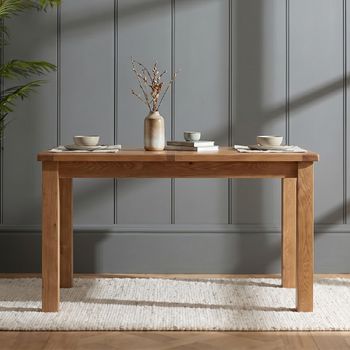 Hampshire Oak 6-8 Seater 150cm-195cm Extending Dining Table