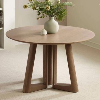 Caravelle Oak Effect 4 Seater 120cm Round Smokey Dining Table