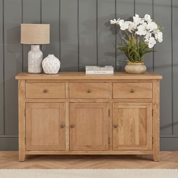 Appleby Petite Oak 3 Door 3 Drawer Medium Sideboard