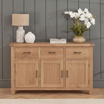 Hampshire Oak 150cm 3 Door Large Sideboard