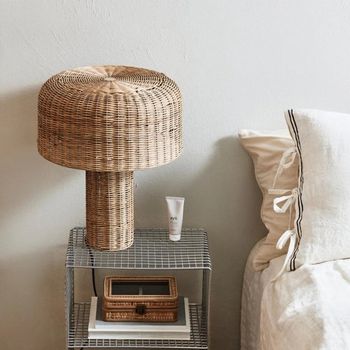 Atum Natural Table Lamp