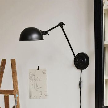 Aura Black Wall Lamp