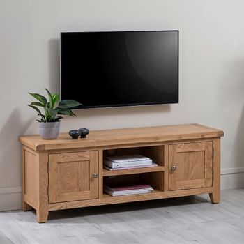 Melbourne Country Rustic Oak 134cm 2 Door Small TV Unit