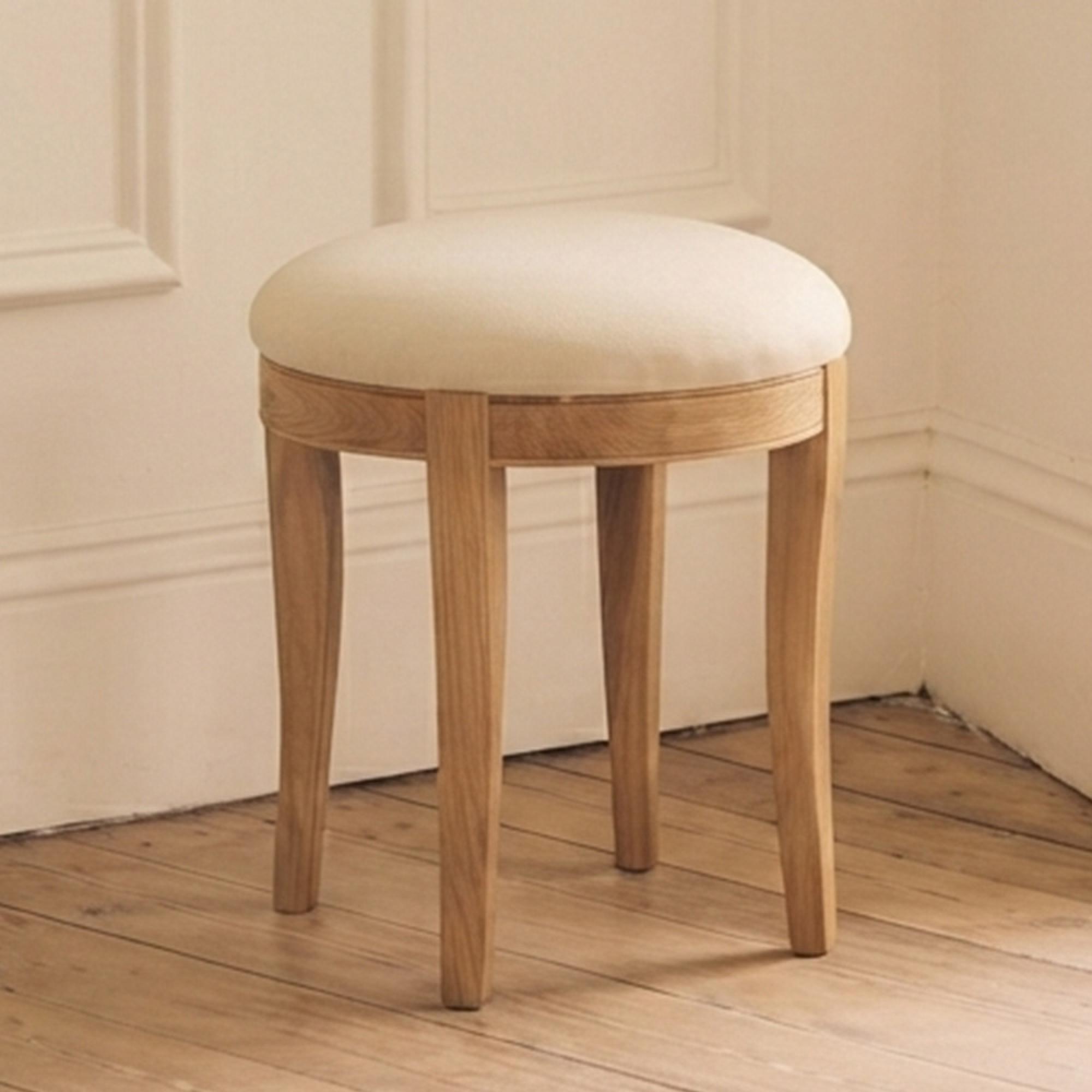 Bordeaux Dressing Stool - Round - Natural - Oak - Padded