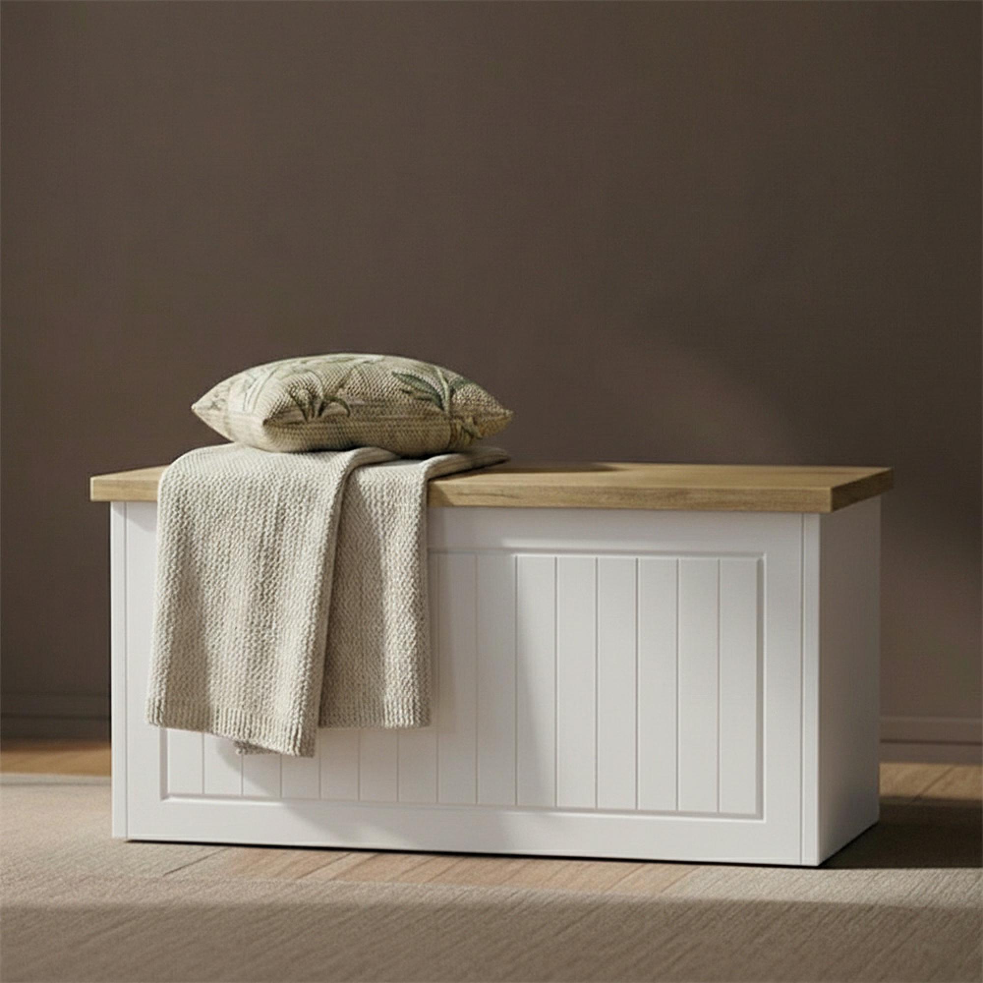 Vienna Blanket Box - Porcelain