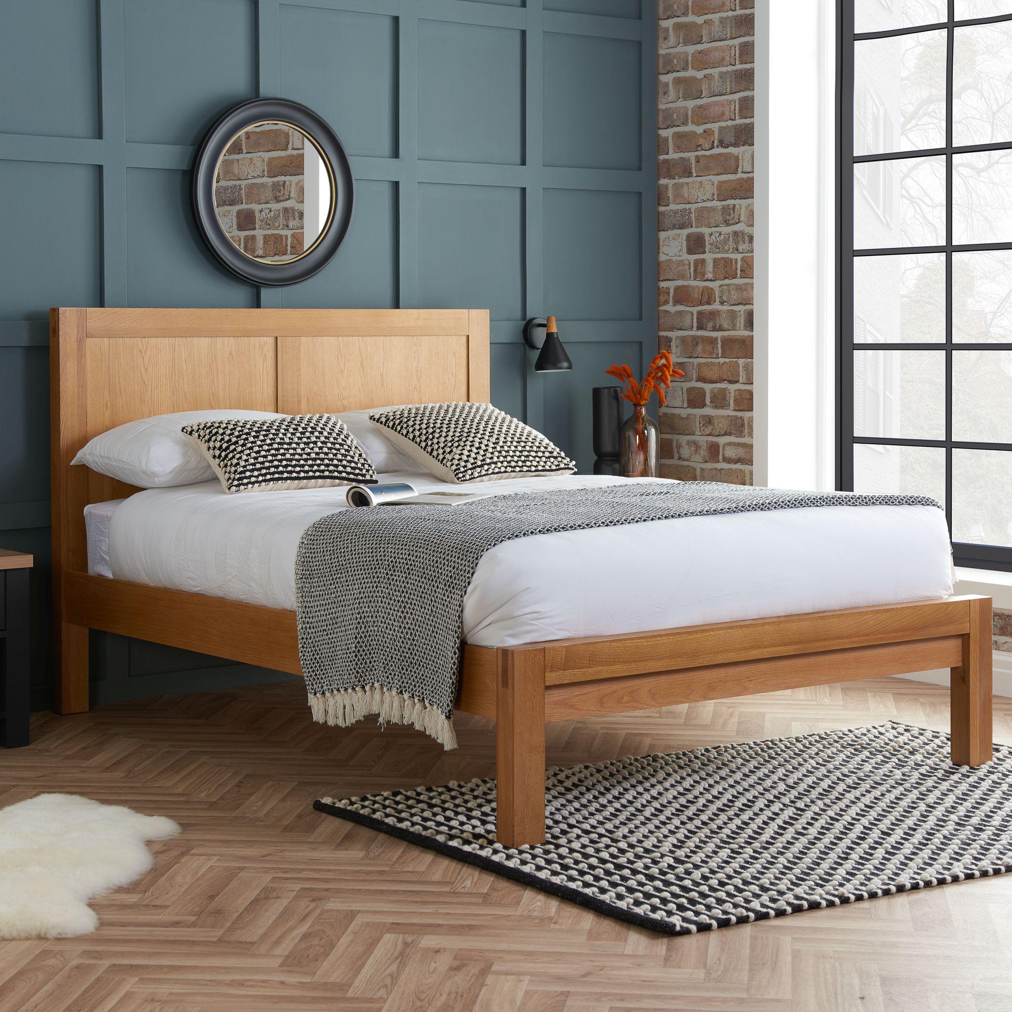 Bellevue Bed - Oak - Sizes Available
