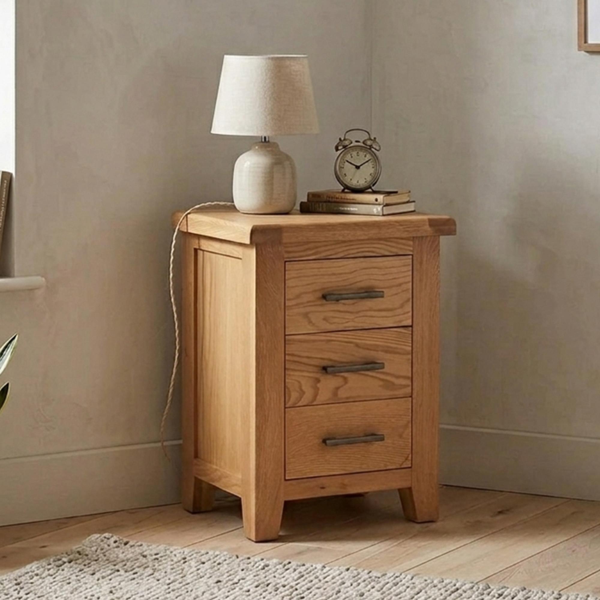 Clearance - Hampshire Oak Bedside Cabinet - 3 Drawer - FSS16992